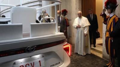 Новый автомобиль Папы Римского не несет вреда для экологии