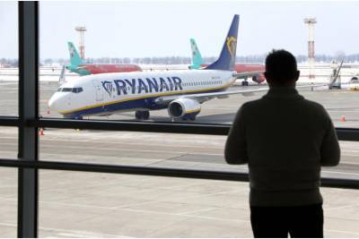 Ryanair на треть сокращает количество рейсов на зимний период