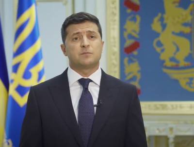 Зеленский опубликовал три финальных вопроса, которые поставят украинцам 25 октября