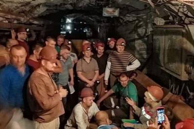 В Кривом Роге завершилась подземная шахтерская забастовка