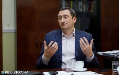 Глава Минрегиона Украины заболел коронавирусом