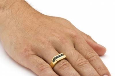 В Тверской области мужчина дважды получил по лицу и отдал золотое кольцо