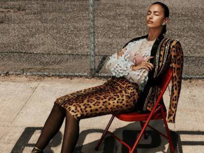 «Только лучшее для моей подруги»: Ирина Шейк примерила леопардовое платье у любимого дизайнера