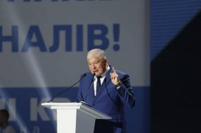 Труханов собрался на дебаты с Червоненко: "Собирай своих ребят, на "Черноморец" поедем – фарт спасать"