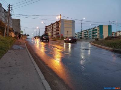 Вопрос по отведению ручья от дороги по Школьной в Холмске до сих пор не решен