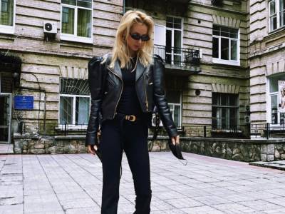 Светлана Лобода прогулялась по Киеву в образе total black