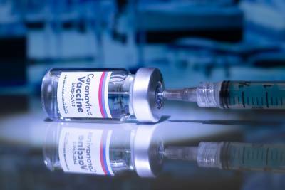 Украина получит вакцину от COVID-19: когда и кого будут прививать в первую очередь