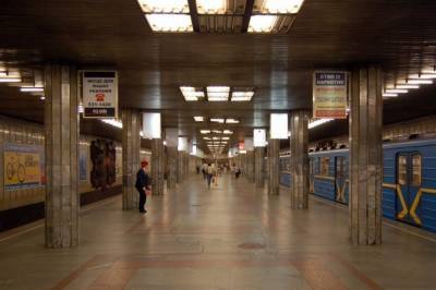 Кабмин обновил правила "красной" зоны и разрешил работу метро в городах, где его нет