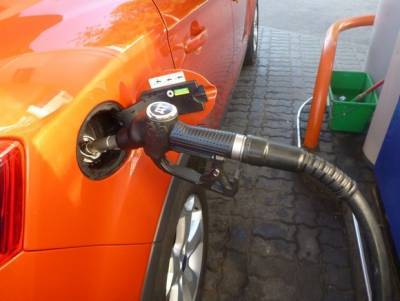 Рост цен на бензин зафиксирован более чем в 40 российских регионах