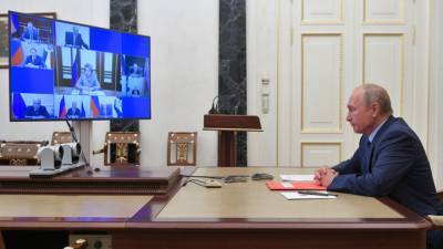 Путин обсудил с Совбезом ДНСВ и Нагорный Карабах