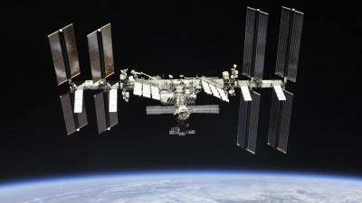 Повреждение в российском модуле «Звезда» на МКС обклеят поролоном и плёнкой