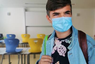 В Германии школьники вновь оденут маски во время уроков