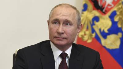 Песков рассказал, как Путин поздравляет зарубежных коллег