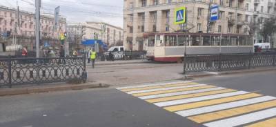 В Челябинске на площади Революции открыли временный наземный переход