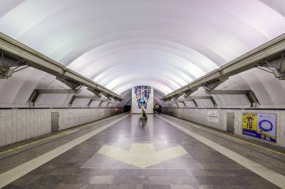 Вход на станцию «Чкаловская» ограничат из-за ремонта эскалаторов