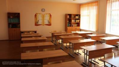 Псковские школьники уходят на двухнедельные каникулы