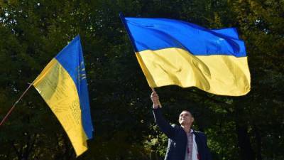 Зачем у украинцев спрашивают о Будапештском меморандуме и Крыме