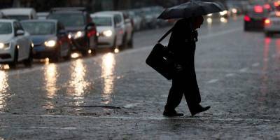 Погода в Киеве ухудшится: синоптики предупредили о ливнях и сильном ветре