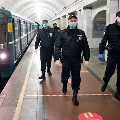 Полиция начала перчаточно-масочные рейды в общественном транспорте Москвы