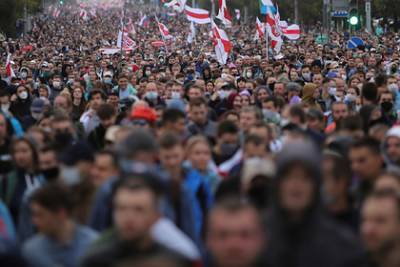 МВД Белоруссии пообещало стрелять в «поднявших руку с заточкой» протестующих