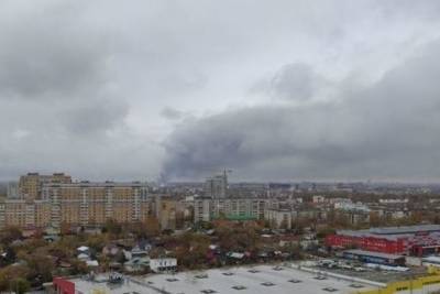 Пожар на улице Федосеенко тушили несколько часов