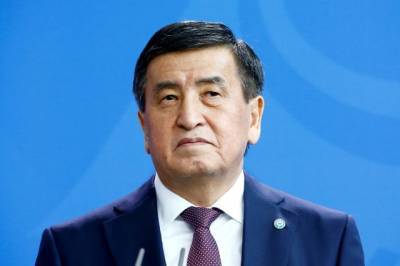 Жээнбекову предоставили привилегии экс-президента Киргизии