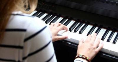 Доказано благотворное влияние занятий музыкой на память детей