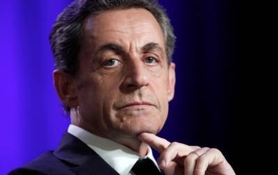 Экс-президента Франции Саркози обвинили в участии в "преступной группе"