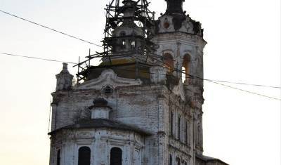 Фотограф показал состояние росписи в Крестовоздвиженской церкви Тобольска