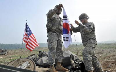 Пентагон увольняет южнокорейских рабочих, шантажируя Сеул оплатой военного присутствия США