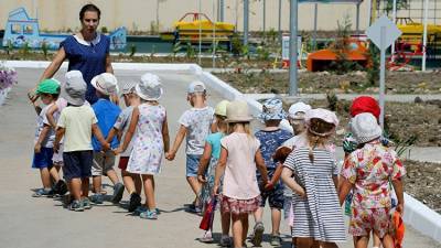 В Крыму раскритиковали подрядчиков строительства и ремонта детсадов
