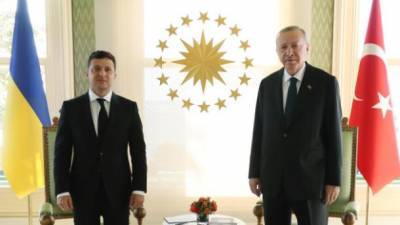 За поддержку территориальной целостности Украины: Зеленский наградил президента Турции орденом