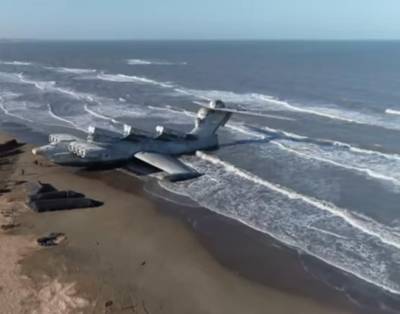 «Летающий корабль» на российском пляже восхитил индийские СМИ