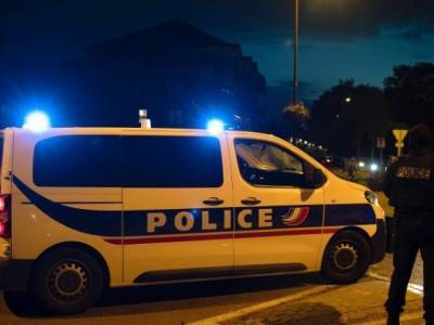 Макрон назвал убийство учителя во Франции терактом
