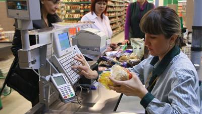 Почти 70% россиян не довольны своей зарплатой – аналитики