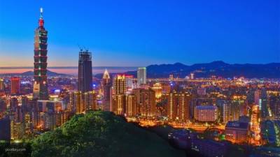 Аглая Чайковская - Тайваньский самолет не пропустили к спорным островам Дунша - politros.com - Китай - Гонконг - Гонконг - Тайвань - Острова