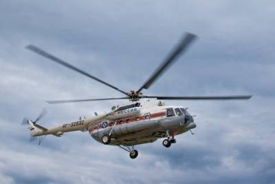 Вертолетом из Тверской области доставили в больницу тяжелобольного пациента