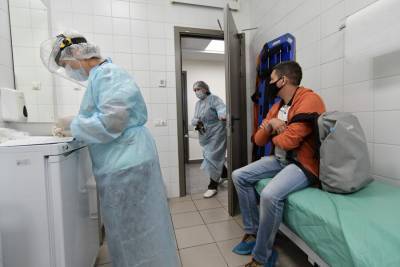 Порядка 90% заболевших коронавирусом в России вернулись с отдыха