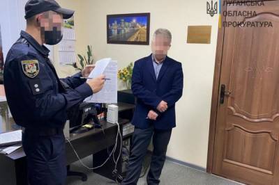 На Луганщине заместителя мэра задержали за вымогательство "отката"