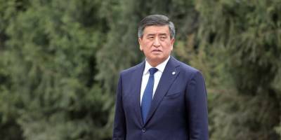 Перед отставкой президент Киргизии тайно уволил посла в России