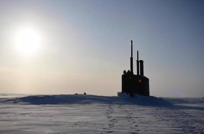 Американские подводники опозорились в Арктике, пытаясь подражать россиянам