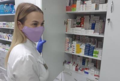 В аптеках Омска кончаются противовирусные препараты, которые назначают от COVID-19