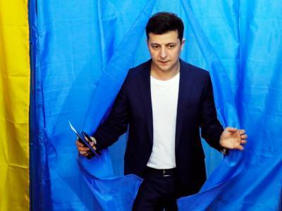 Руслан Бизяев - В.Зеленский - Аналитик прокомментировал идею всенародного опроса Зеленского для украинцев перед местными выборами - golos.ua - Украина