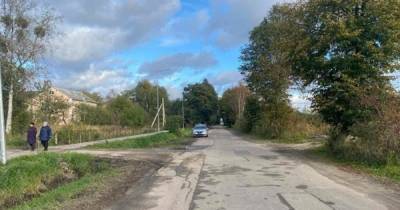 В Светловском районе пенсионерка упала с велосипеда и получила травмы, испугавшись машины