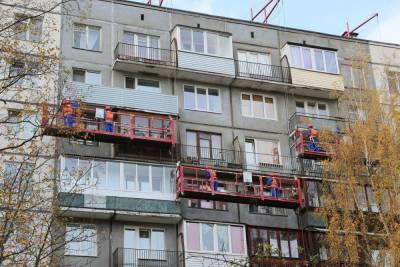 Более 200 фасадов домов Петербурга капитально отремонтируют