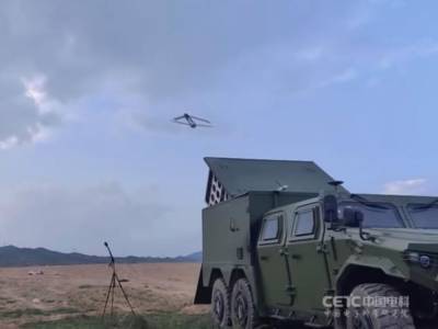 Китайская армия испытала систему запуска роя дронов-камикадзе