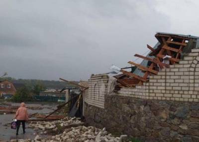 Ураган в Кропивницком: ранены по меньшей мере три человека