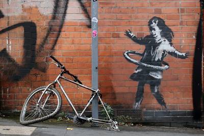 В британском Ноттингеме появился еще один рисунок уличного художника Бэнкси