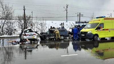 Один человек погиб и четверо пострадали в ДТП в Свердловской области