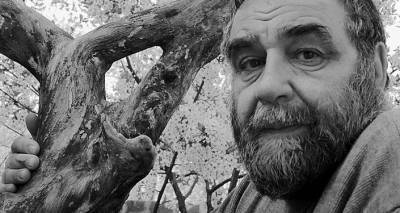 В Ереване скончался знаменитый фотограф Ваган Кочар